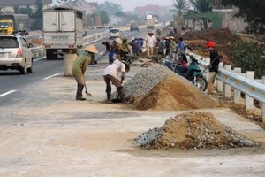 Hà Tĩnh: Mất an toàn tại công trường thi công quốc lộ 1A