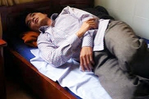 Hà Tĩnh: Bác sỹ bị người nhà bệnh nhân đánh nhập viện