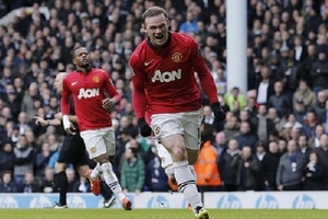 Rooney lập cú đúp giúp M.U cầm hòa nghẹt thở Tottenham
