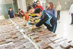 Hải quan TP.HCM lý giải vụ để lọt 600 bánh heroin