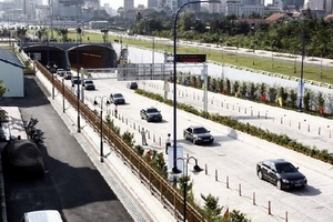 Hầm Thủ Thiêm: 22 vụ vi phạm giao thông mỗi giờ