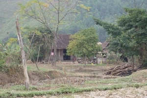 Xã nghèo, dân khổ vì sông!