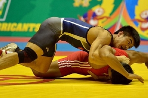 Vật giành cú đúp vàng, Việt Nam cân bằng HCV của Myanmar