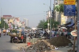 Quản lý vi phạm hạ tầng xe buýt: Vẫn còn nhiều bất cập