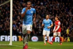 Man City hủy diệt Arsenal bằng "cơn mưa bàn thắng"