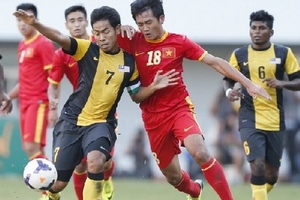 Gục ngã trước Malaysia, U23 Việt Nam cúi mặt rời SEA Games