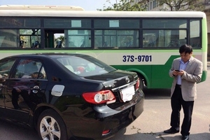 Quảng Bình: Cán bộ tỉnh có điều khiển xe vượt đèn đỏ (?)