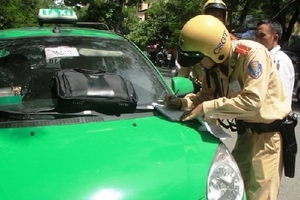 Hà Nội "dẹp loạn" taxi trước thời điểm Tết Nguyên đán