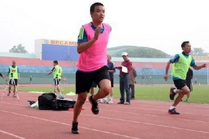 13 trọng tài và trợ lý Việt Nam trượt buổi kiểm tra thể lực