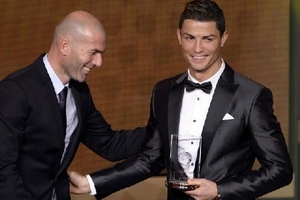 Platini thất vọng khi Ronaldo đoạt Quả bóng Vàng