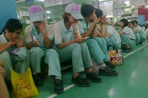 "Dở khóc, dở mếu" trong dịp Tết