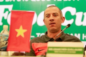 HLV Graechen tiếp tục gắn bó với U19 Việt Nam