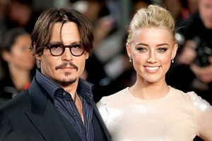 Johnny Depp sắp cưới người đẹp lưỡng tính Amber Heard