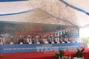 Tiền Giang tổ chức khởi công công trình cầu Mỹ Lợi