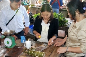 Phát hiện 8 cơ sở giò chả, bánh răng bừa dùng hàn the