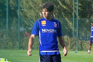 Juninho, cầu thủ từng 7 lần vô địch Pháp, đã giải nghệ