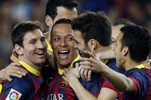 Kết quả bóng đá: "Ông lớn" đua nhau vùi dập đối phương