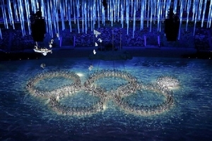 Ngập tràn tiếng cười với sự cố ở lễ bế mạc Olympic Sochi