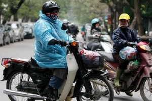 Bắc Bộ mưa rét trở lại, Nam Bộ nắng nóng gay gắt