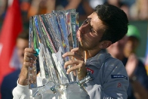 Hạ gục Federer, Djokovic đăng quang Indian Wells