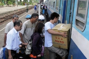 Ga Hà Nội tăng thêm 17 đôi tàu trong dịp nghỉ lễ 30/4