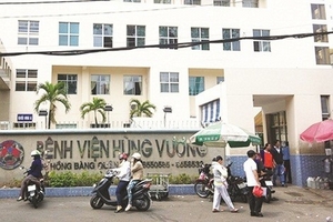 Bé trai bị bắt cóc tại bệnh viện Hùng Vương: Đã được đoàn viên cùng gia đình