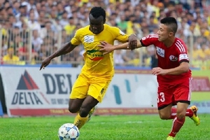 V-League vòng 15: Cuộc đua song mã Bình Dương - Thanh Hóa