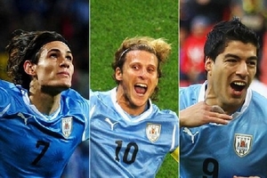 Uruguay đem hàng công "khủng" tới Brazil, Cameroon lép vế