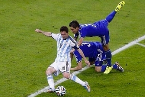 Messi nổ súng, Argentina chật vật vượt Bosnia & Herzegovina