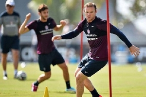 Wayne Rooney đề nghị được tập luyện cùng các cầu thủ dự bị