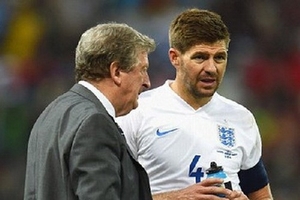 Steven Gerrard đang cân nhắc khả năng chia tay đội tuyển Anh