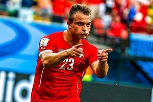 Shaqiri lập nên cú hat-trick thứ 50 trong lịch sử World Cup