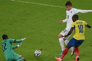 Ecuador là đội bóng Nam Mỹ duy nhất bị “ngã ngựa giữa dòng”