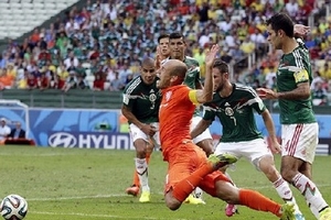 Robben không phải nhận án phạt nào sau "cú ngã định mệnh"