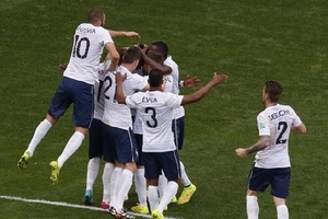 Bắn hạ "Đại bàng xanh", Pháp hẹn gặp Đức ở vòng tứ kết