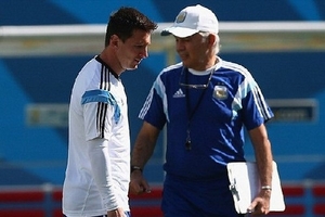 HLV Argentina khiêm tốn trước giấc mơ chung kết với Brazil