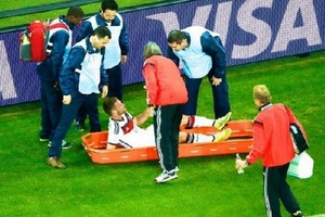 Tuyển Đức nhận tin sốc ngay trước thềm tứ kết World Cup 2014