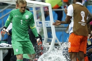 Cillessen thành người thừa sau màn trình diễn của Tim Krul?
