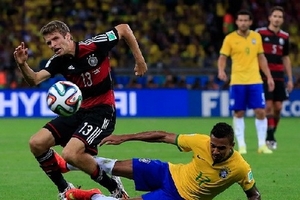 Người hâm mộ sốc với trận đấu kinh điển giữa Đức và Brazil