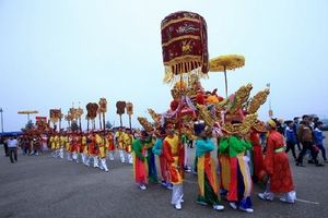 Mở tuyến du lịch tâm linh dọc sông Hồng vào rằm tháng Bảy