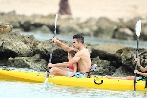 Robin van Persie không cùng Man United du đấu trên đất Mỹ