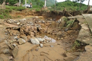 Hòa Bình: Tỉnh lộ 433 nguy cơ “gẫy” đoạn