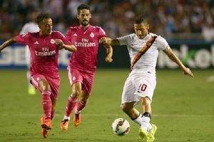 Lão tướng Francesco Totti đã khiến Real Madrid tiếp tục ôm hận