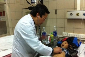 Hà Giang: Hai trẻ em dân tộc Mông tử vong do ăn quả rừng dại