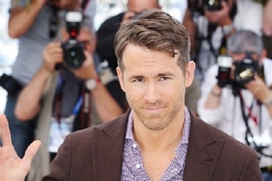 Ryan Reynolds tham gia phim "Criminal" cùng Kevin Costner