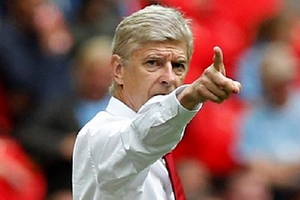 HLV Wenger "nổ tưng bừng" sau khi Arsenal giành Siêu cúp