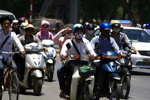 Bắc bộ tăng nhiệt, Nam bộ giảm mưa