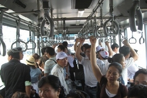 Phòng dịch Ebola lây lan qua đường hàng không