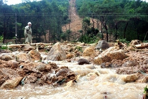 Bắc bộ mưa lớn kéo dài, cảnh báo nguy cơ lũ quét