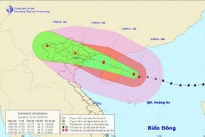 Tin bão khẩn cấp - Cơn bão số 3 Bão số 3 mạnh cấp 12 - 13 tiến sát Vịnh Bắc bộ